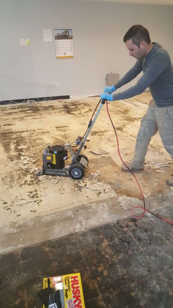Demolition of existing floorcoverings on concrete subfloor